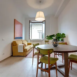 Apartment Cavour By Mamo, Florence