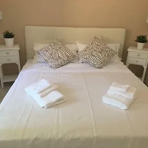 Queen Chic Apartment La Spezia