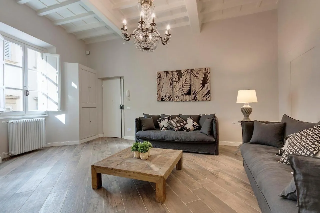 Lambert Apartment Florence