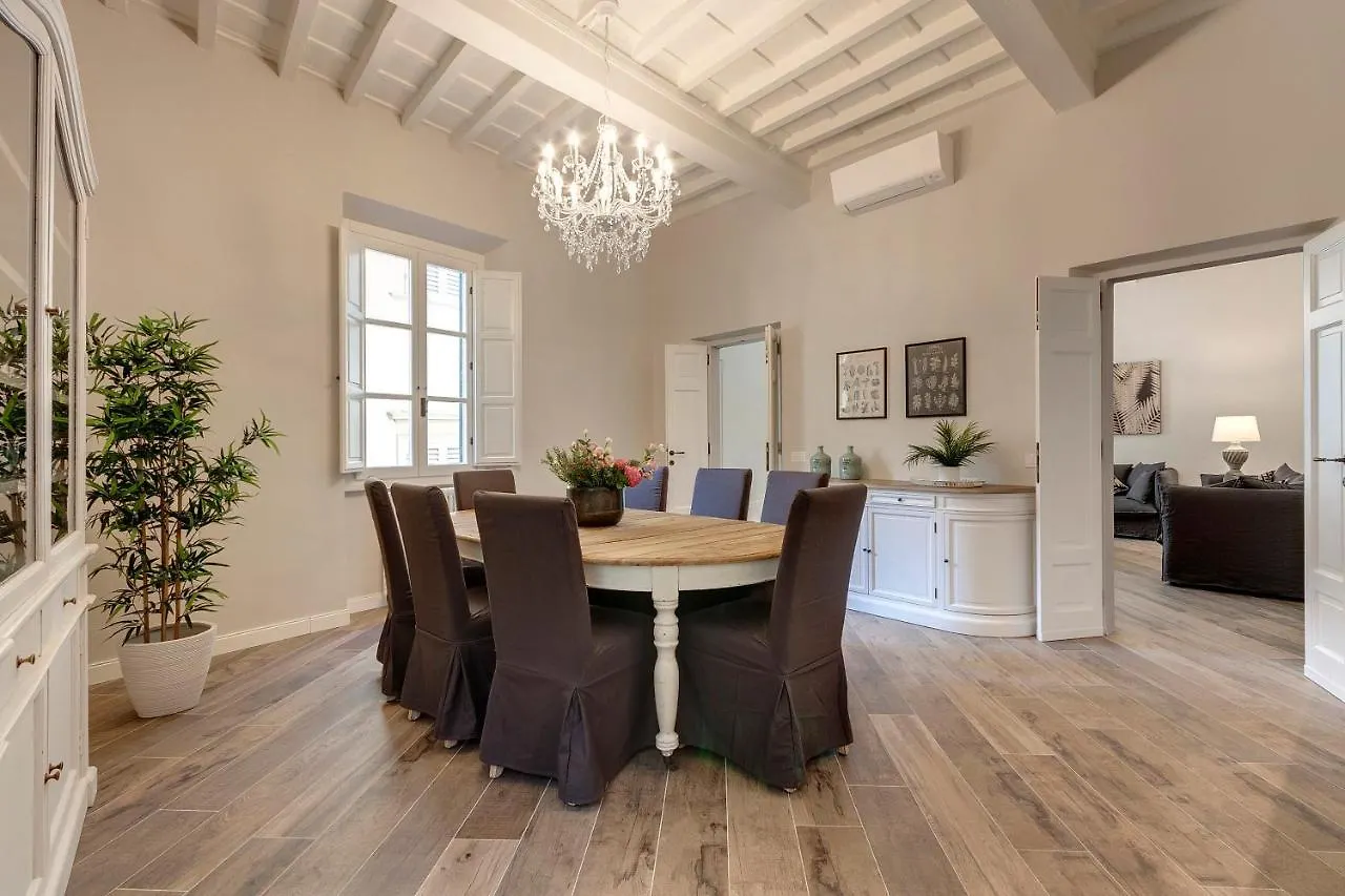 Lambert Apartment Florence
