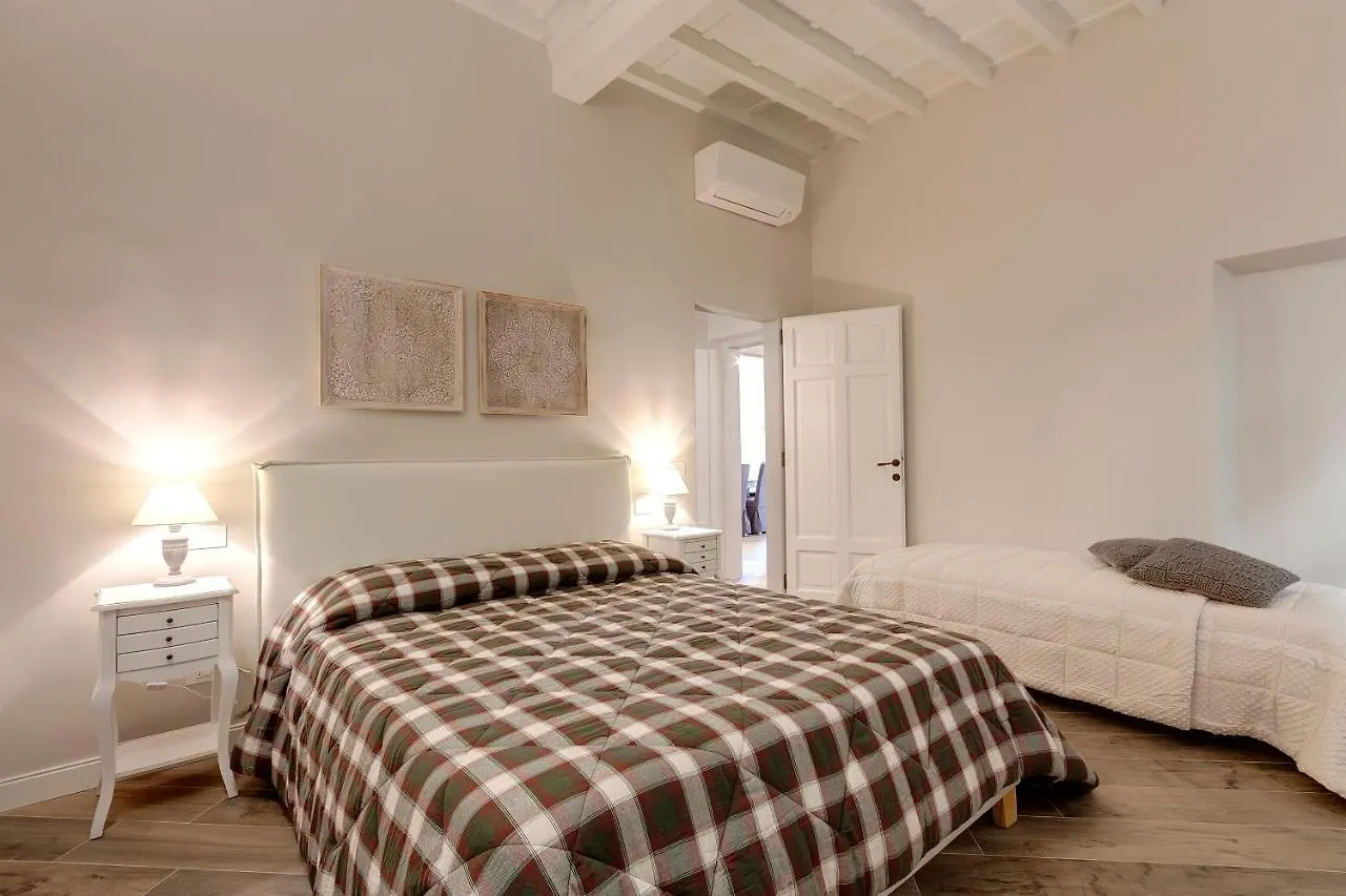 Lambert Apartment Florence
