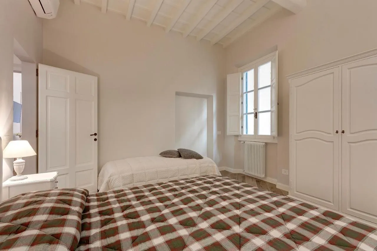 Lambert Apartment Florence