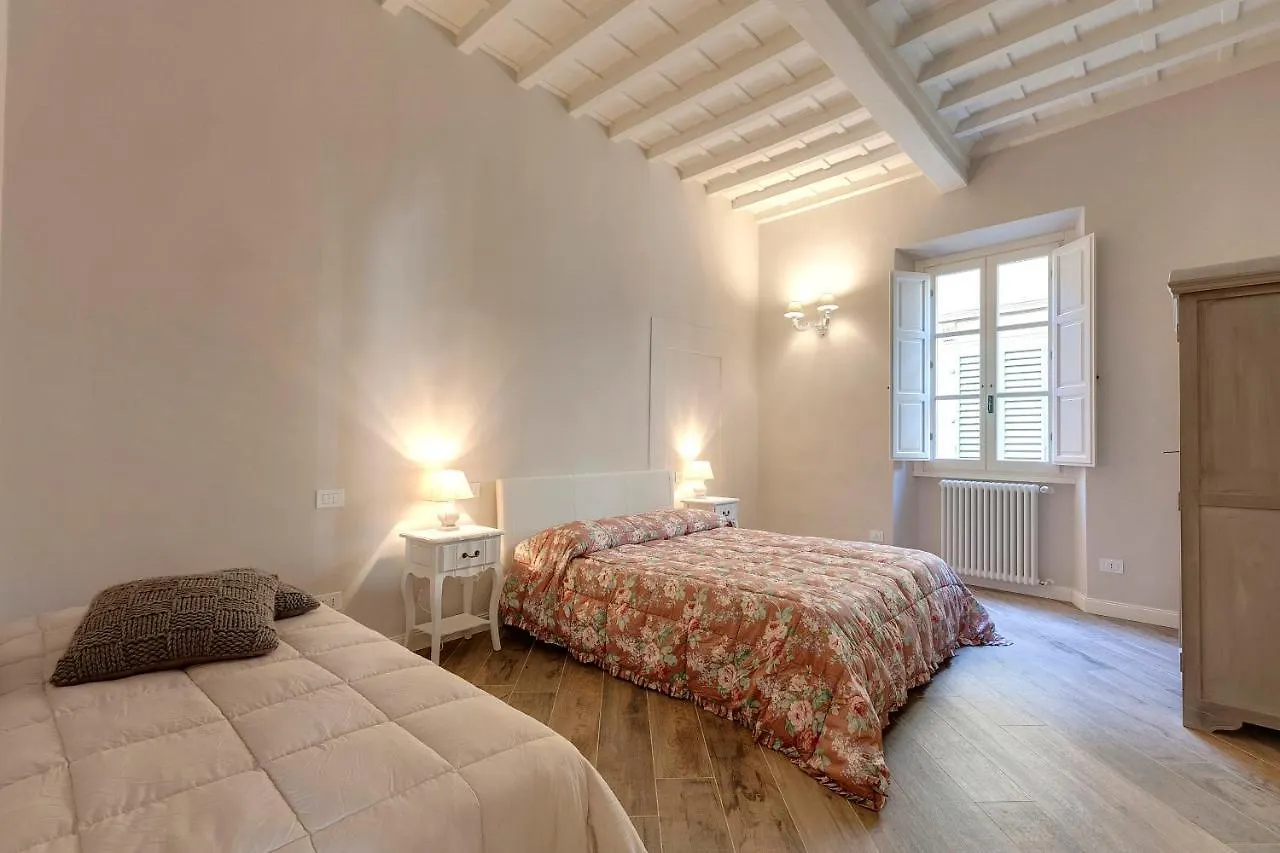 Lambert Apartment Florence