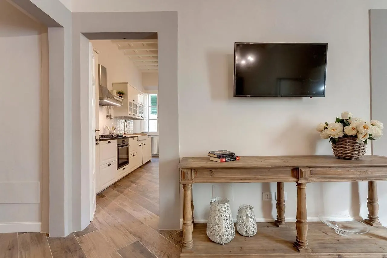 Lambert Apartment Florence Italy